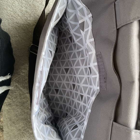 Dr. Brown’s Pumping Bag - Picture 4 of 9